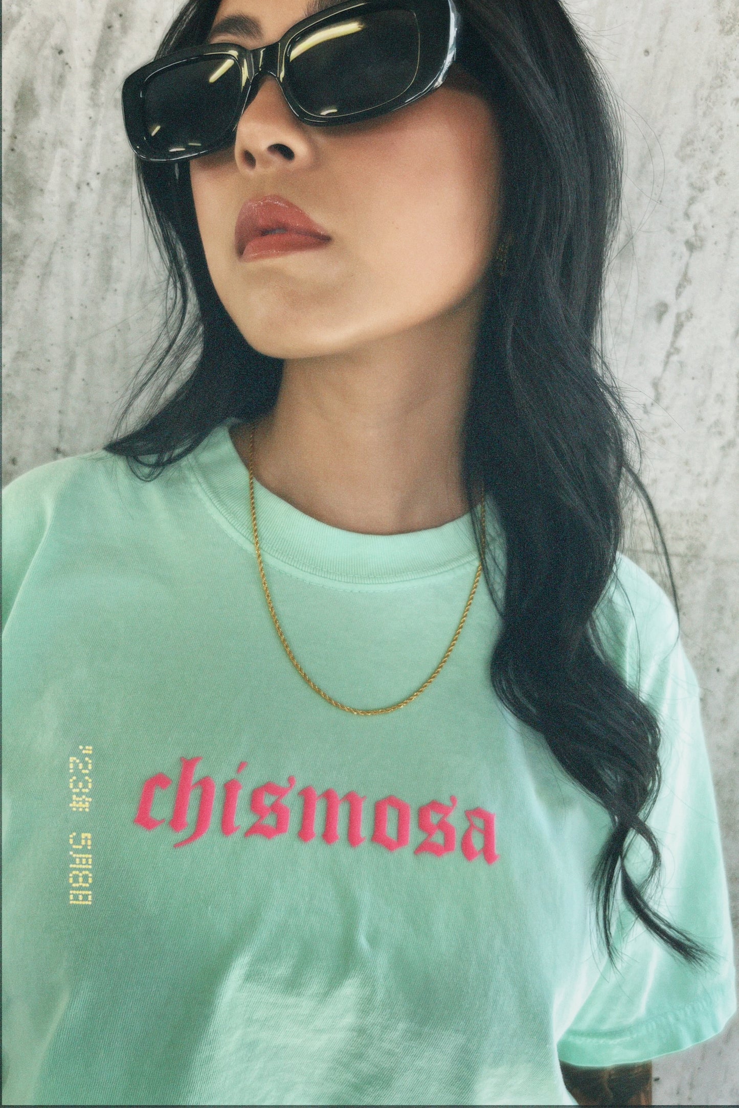 Chismosa (Nosey) Tee